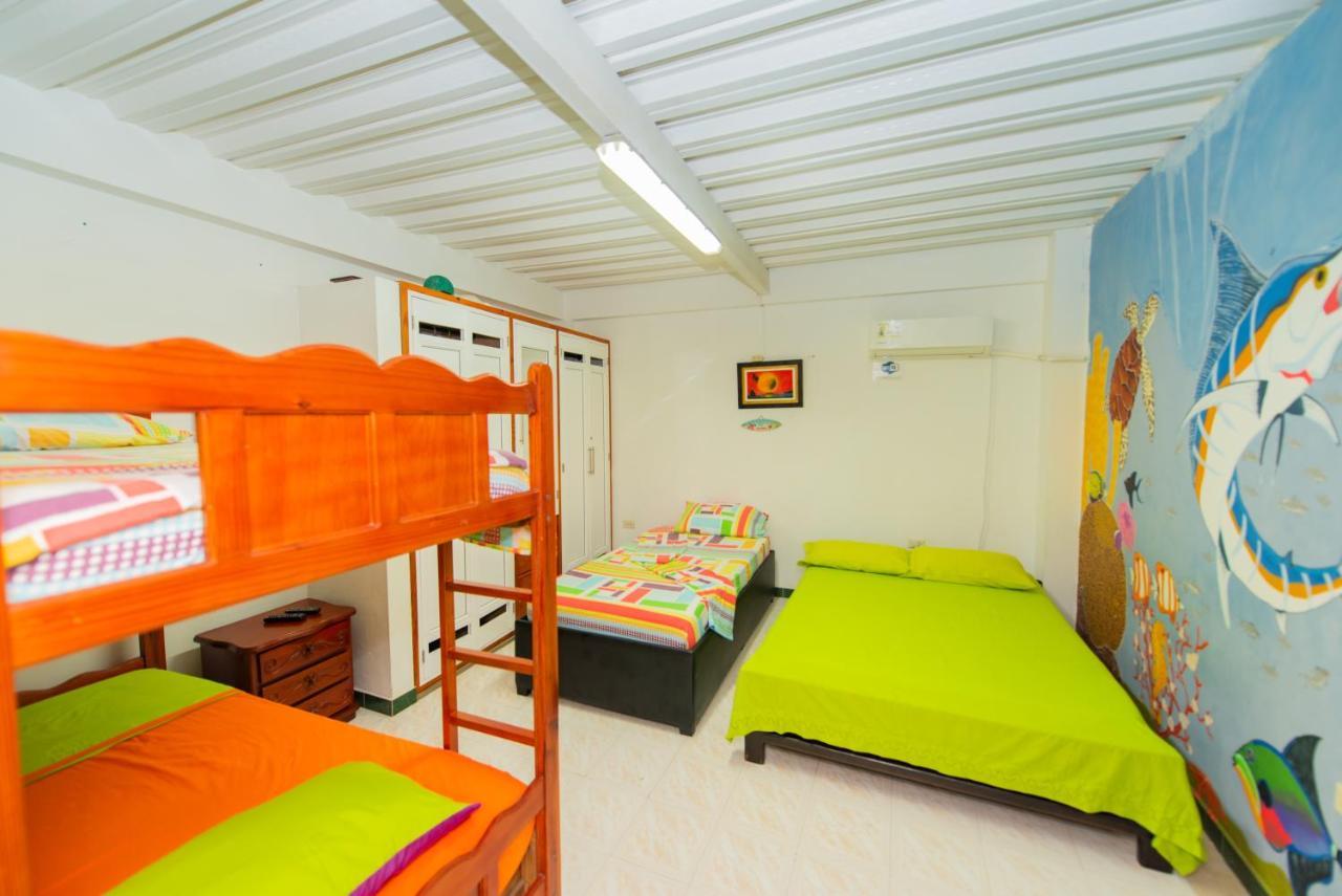 Apartamentos Turisticos El Conquistador San Andrés 外观 照片
